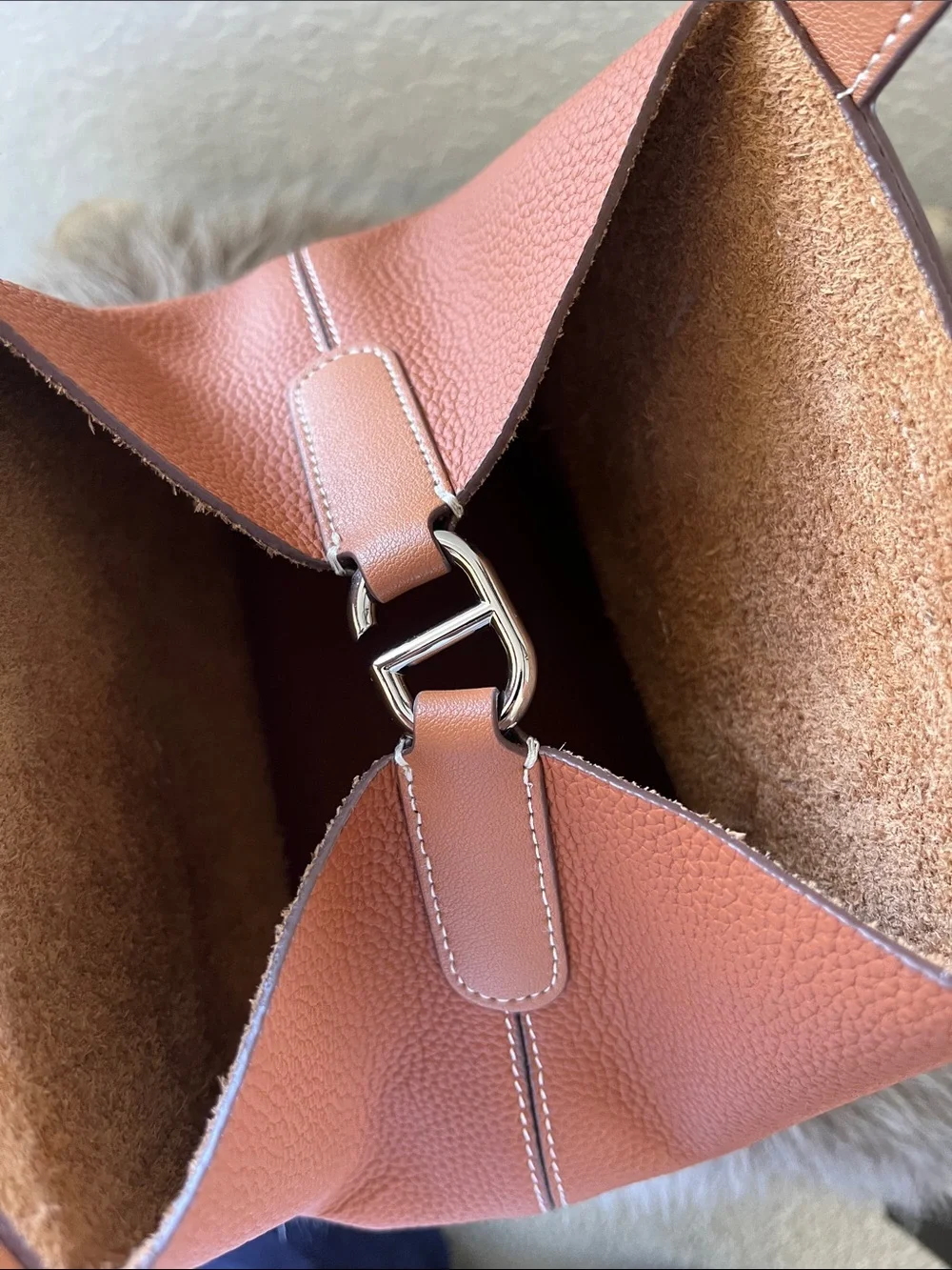 In The Loop Brown Bucket Bag - Picture 6 of 10